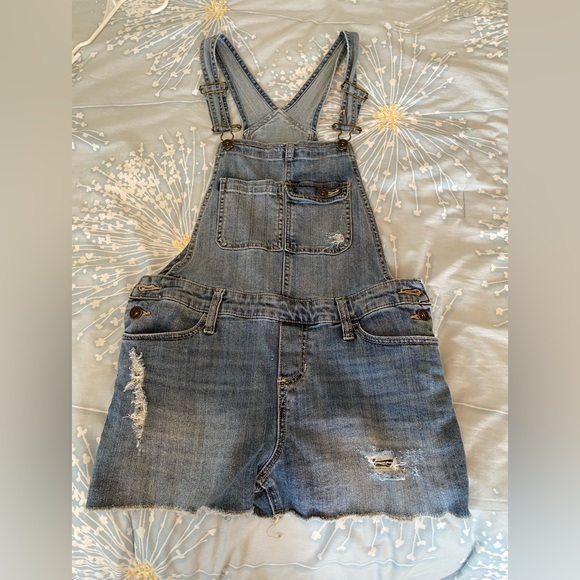 Mossimo Denim Short Overalls - Picture 2 of 3